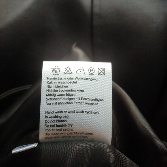 Herzen's Angelegenheit Black Satin Womens Blazer 2 Button Pockets Dressy 40 - Picture 13 of 13